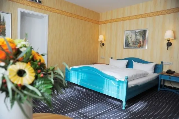 Standard Tek Büyük Yataklı Oda