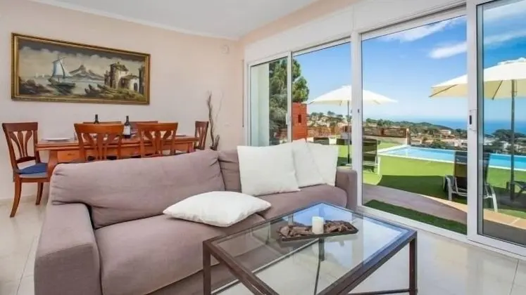Villa, 3 Yatak Odası, Kişiye Özel Havuzlu, Deniz Manzaralı