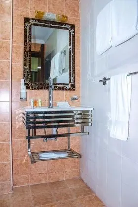 Standard Oda, 1 En Büyük (King) Boy Yatak, Deniz Manzaralı