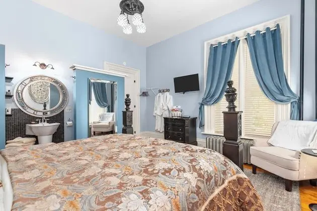Blue Room Suite