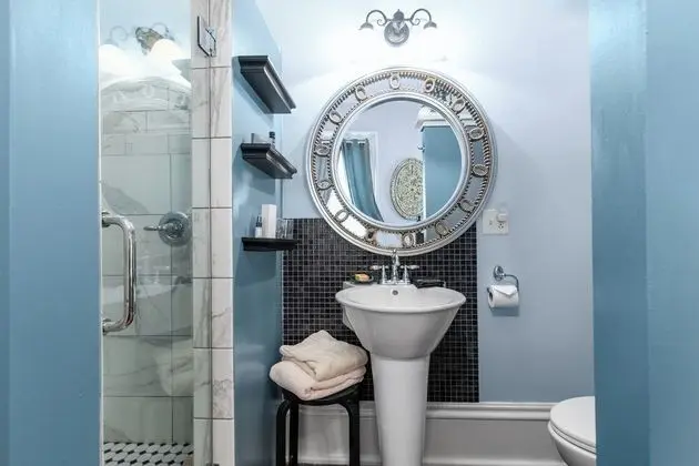 Blue Room Suite