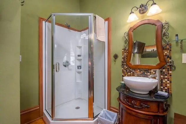 John Rich Room