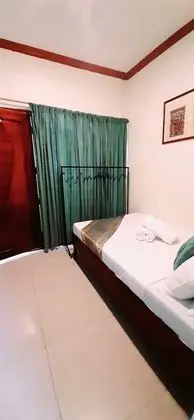 Apple Standard room