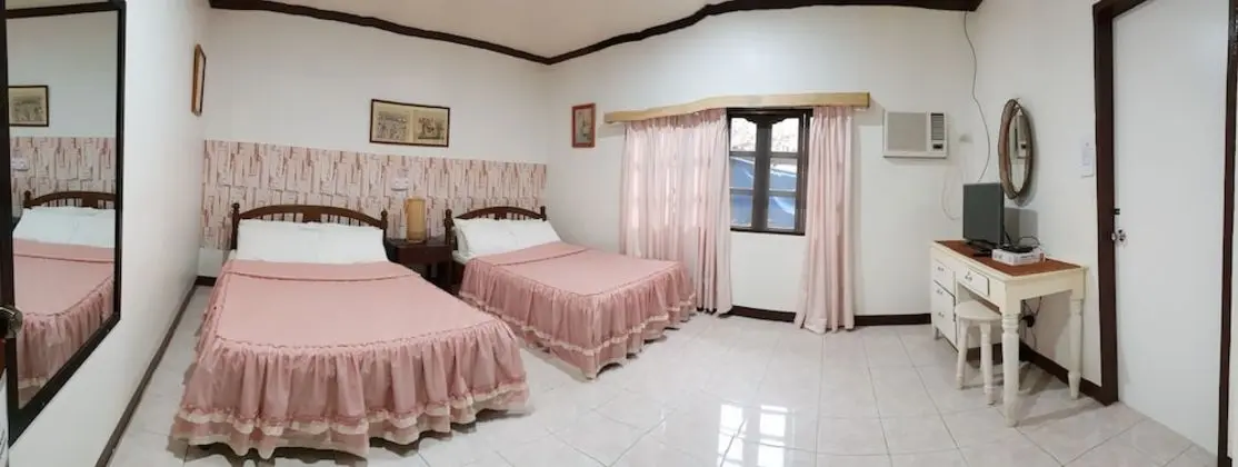 Mahogany Family Deluxe room