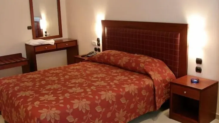 Tek Kişilik Oda, 1 Tek Kişilik Yatak