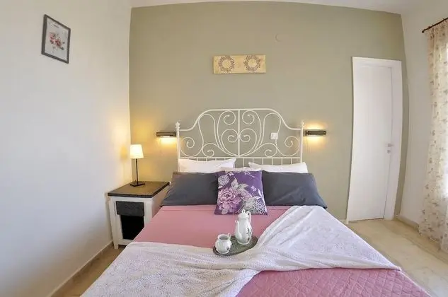 Deluxe Apart Daire, Bahçe Manzaralı