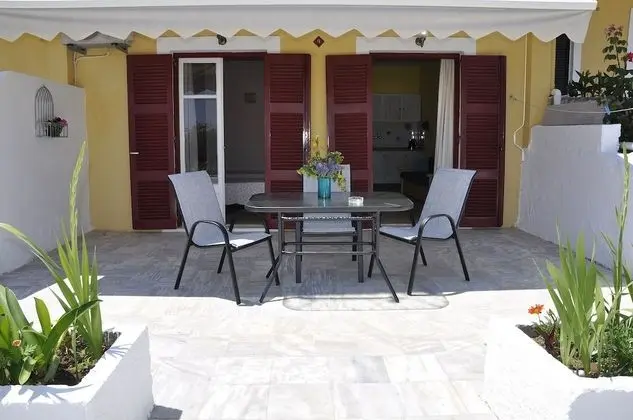 Deluxe Apart Daire, Bahçe Manzaralı