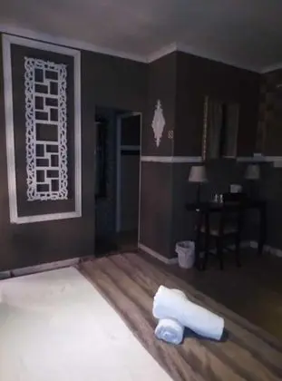 Süit, 1 En Büyük (King) Boy Yatak (4)