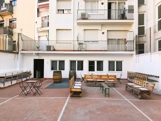 Ortak Ranzalı Oda, Karma Ranzalı Oda (1 bed in a 14-Bed Dormitory Room)