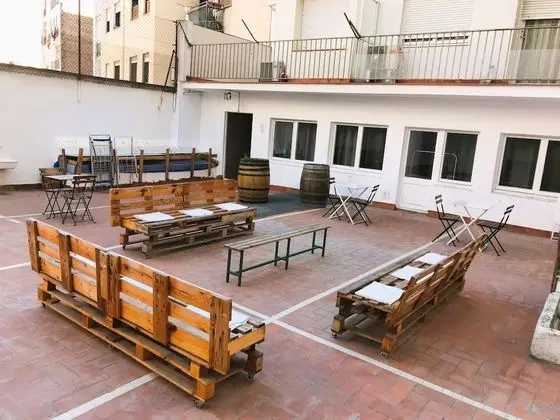 Ortak Ranzalı Oda, Karma Ranzalı Oda (1 bed in a 14-Bed Dormitory Room)