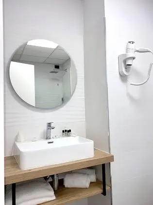 Classic Tek Büyük Yataklı Oda