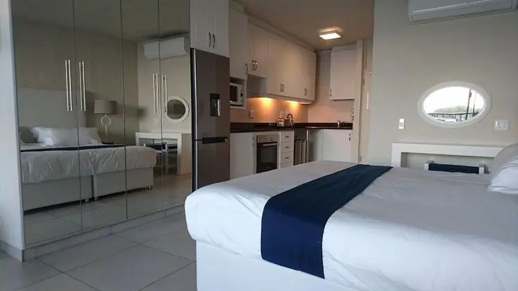 414 Luxury Studio Apartment