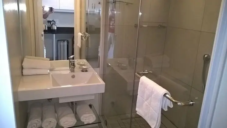 414 Luxury Studio Apartment