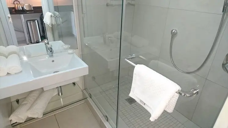 414 Luxury Studio Apartment