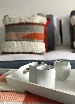 Tek Büyük Yataklı Oda, Ortak Banyo