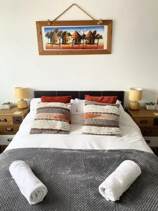 Tek Büyük Yataklı Oda, Ortak Banyo