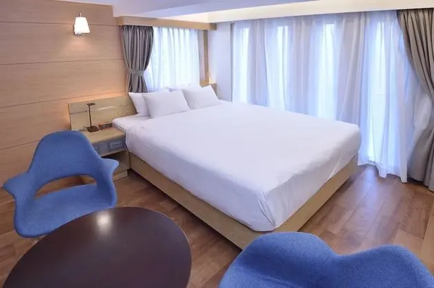 Standard Tek Büyük Yataklı Oda (2nd Floor)