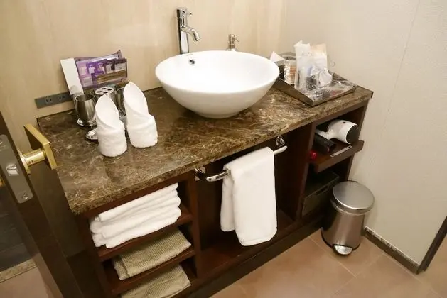 Standard Tek Büyük Yataklı Oda (2nd Floor)
