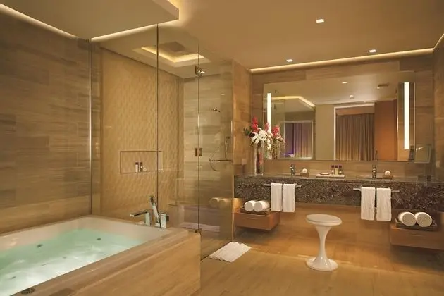 Xhale Club Presidential Suite King Ocean View