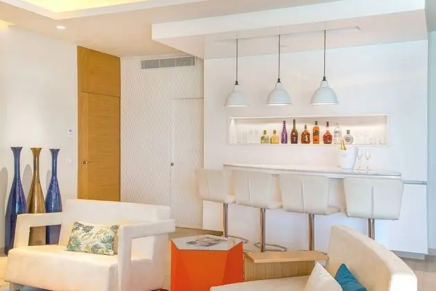Xhale Club Presidential Suite King Ocean View