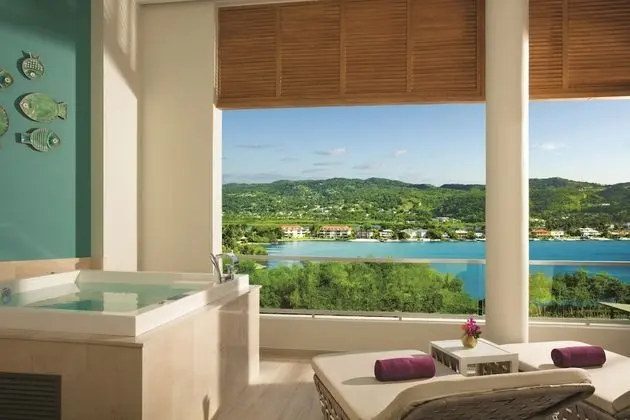 Xhale Club Presidential Suite King Ocean View
