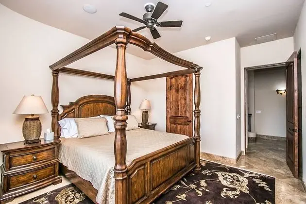 Ev (5 Bedrooms)
