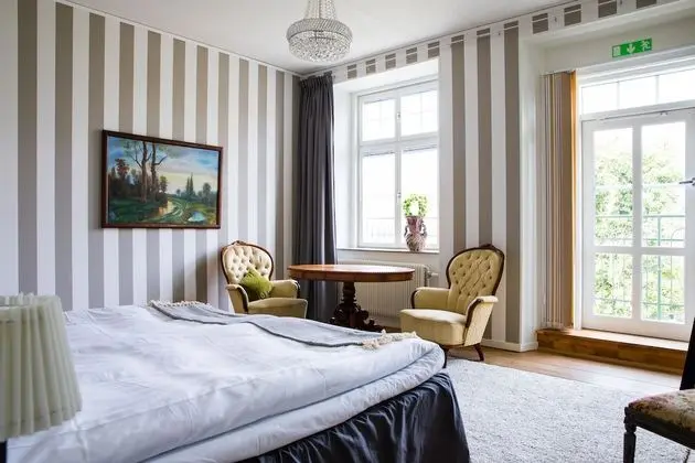Tek Büyük Yataklı Oda, Balkon