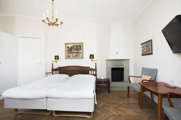 Tek Büyük Yataklı Oda, Balkon