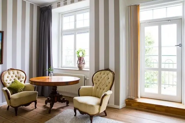 Tek Büyük Yataklı Oda, Balkon