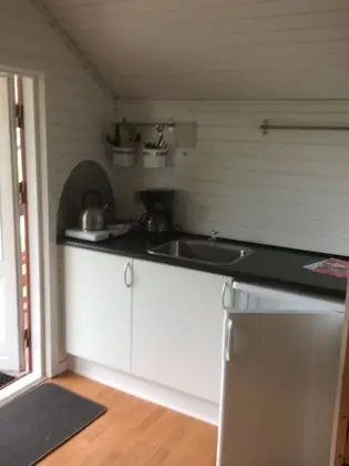 Kulübe, Birden Çok Yatak, Sigara İçilmez