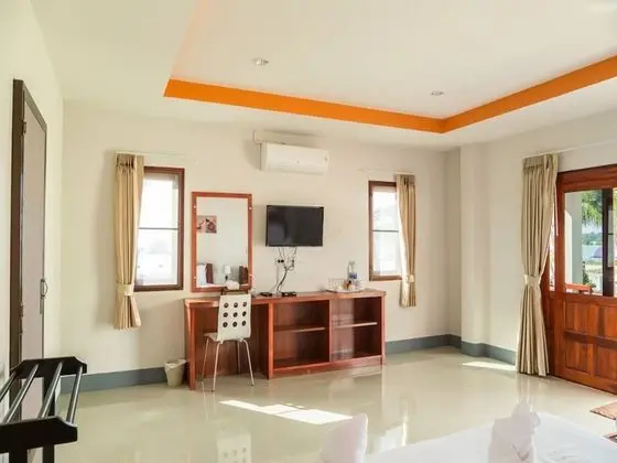 Family Deluxe Bungalow with Balcony