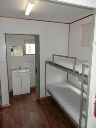 Basic Kulübe, Birden Çok Yatak, Dağ Manzaralı