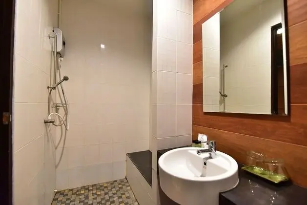 Deluxe Double Room Garden View with Balcony