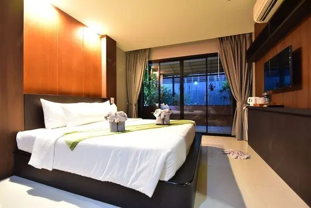 Deluxe Double Room No View with Balcony