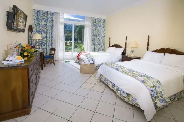 Oda, Veranda, Havuz Manzaralı