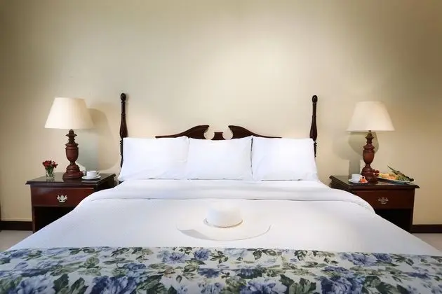 Oda, Veranda, Havuz Manzaralı