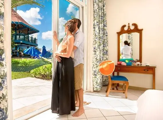 Oda, Veranda, Havuz Manzaralı