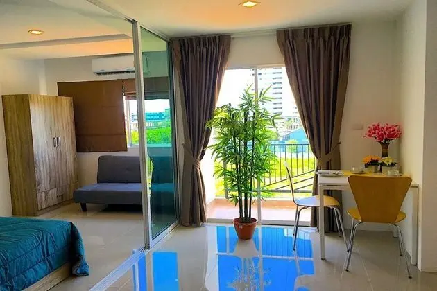Apartment with Balcony