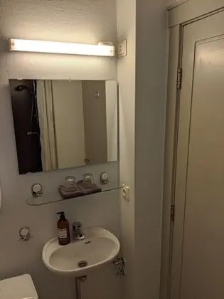 Tek Büyük veya İki Ayrı Yataklı Oda, Özel Banyo