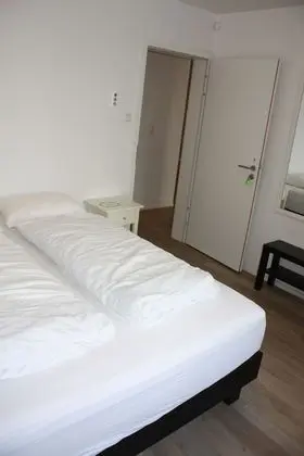 Basic Tek Büyük Yataklı Oda, Ortak Banyo