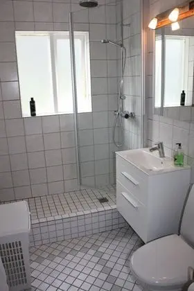 Economy Tek Büyük Yataklı Oda, Ortak Banyo
