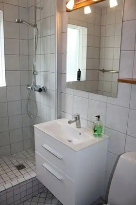 Economy Tek Büyük Yataklı Oda, Ortak Banyo