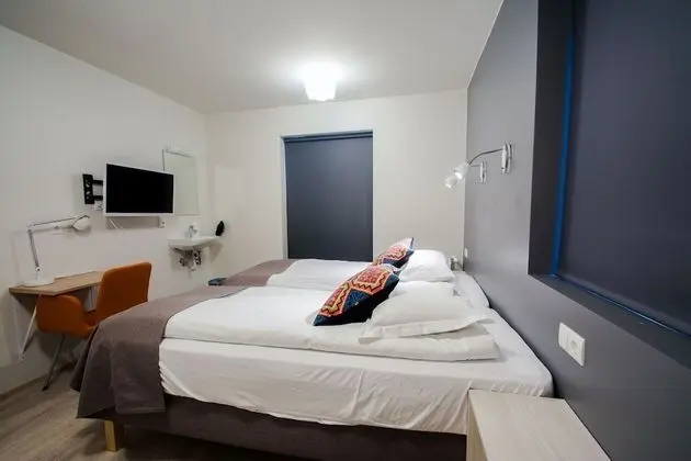 Tek Büyük Yataklı Oda, Ortak Banyo