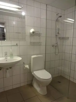 Tek Kişilik Oda, Ortak Banyo