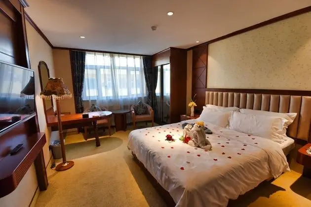 Deluxe Tek Büyük Yataklı Oda
