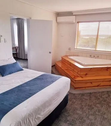 Deluxe Apart Daire, Jakuzi