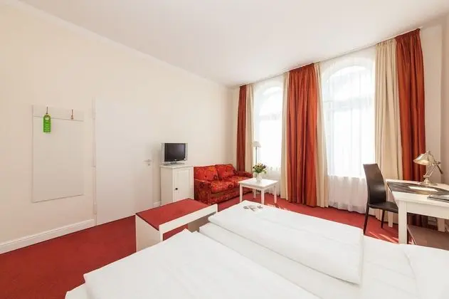 Deluxe Tek Büyük Yataklı Oda (Three People)
