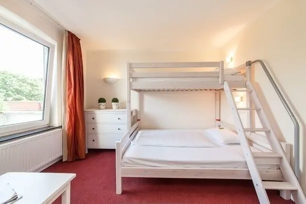 Deluxe Tek Büyük Yataklı Oda (Three People)