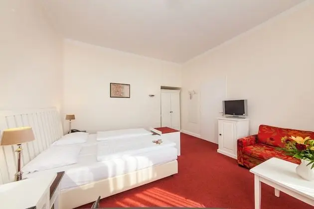 Deluxe Tek Büyük Yataklı Oda (Three People)