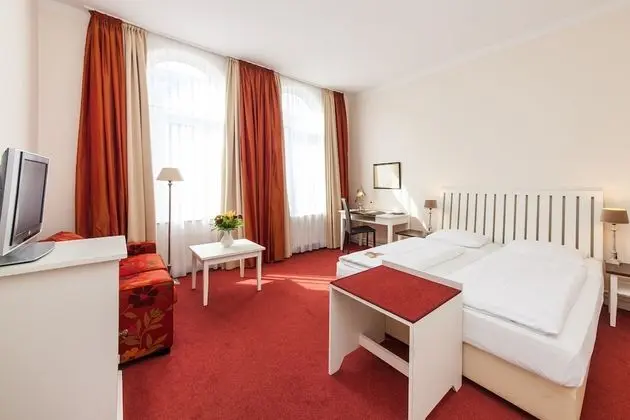 Deluxe Tek Büyük Yataklı Oda (Three People)